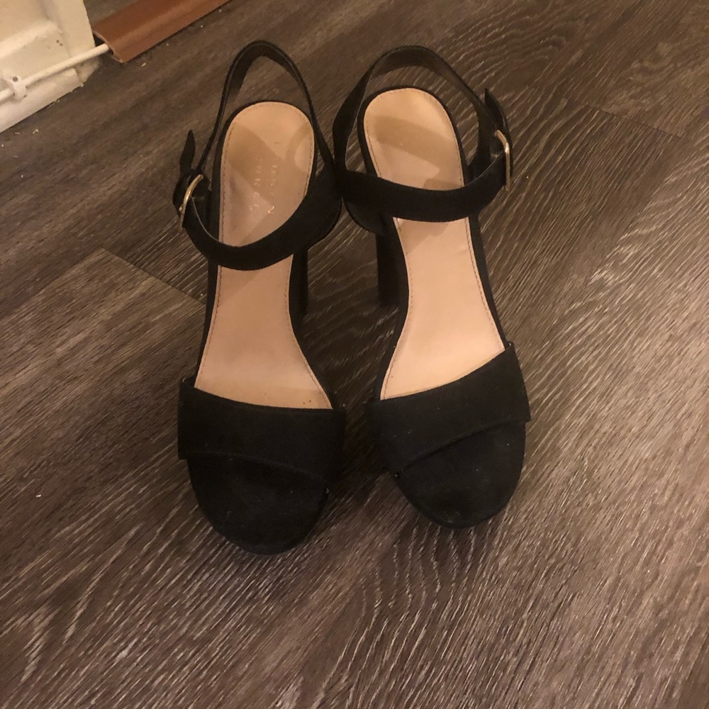 Black pump heels